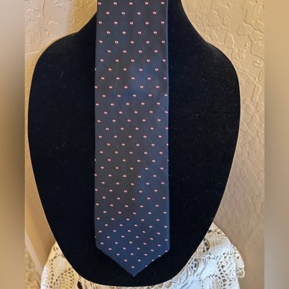 Jos A Banks Blue Polka Dot Executive Tie